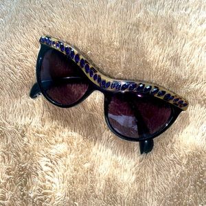 Prada sunglasses 💜